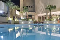 JL Hotel by Bourbon - Pools