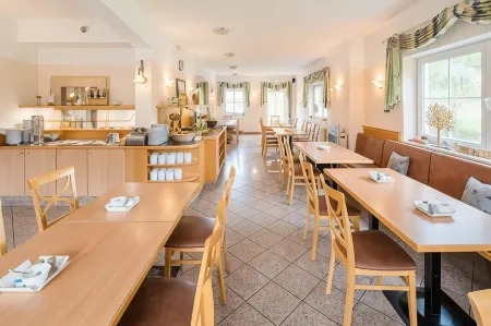 Hotel Nummerhof Отели в г. Эрдинг