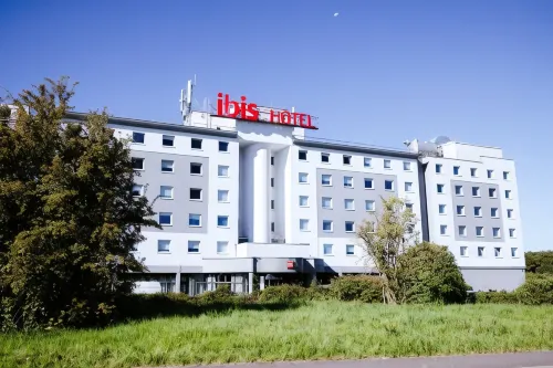 Ibis Luxembourg Aéroport - parking