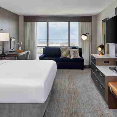 Renaissance Mobile Riverview Plaza Hotel Rooms