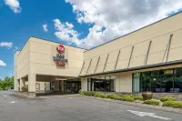 베스트 웨스턴 플러스 킹스턴 호텔 앤드 컨퍼런스 센터