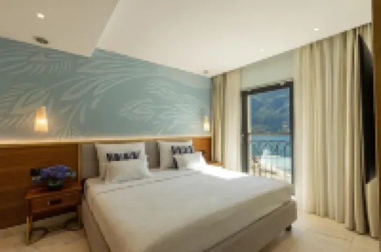 Huma Kotor Bay Hotel and Villas