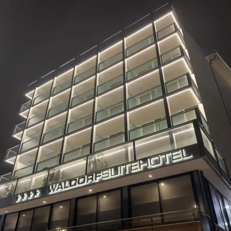 Waldorf Suite Hotel