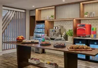 Delta Hotels Chicago Willowbrook - Breakfast