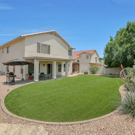Gorgeous SURPRISE GEM 2 Miles to Baseball Stadium