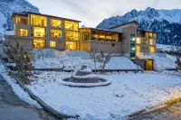 Snowland Resort & Spa - Riverfront