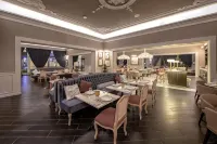 Unique Club at Lopesan Costa Bávaro Resort - breakfast