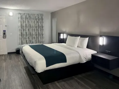 Studio 6 West Columbia, SC - Airport Hotels in Springdale