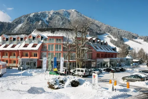 Ramada Hotel & Suites by Wyndham Kranjska Gora - breakfast