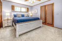 Country Lake Retreat. Special Rate. Book Now.
