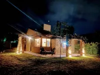 Cozy cabin in charming Las Compuertas, Mendoza, Argentina with Pool,AC,WiFi, - Homestays