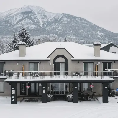 Northwinds Hotel Canmore Hotels near Canmore, Alberta