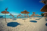 Prestige Fort Beach - Full Board - Apartments