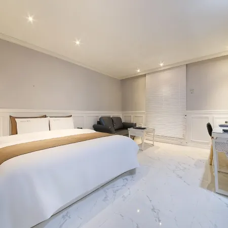 Dobong the Day Hotel Отели рядом с достопримечательностью «Храм Чхончхукса»