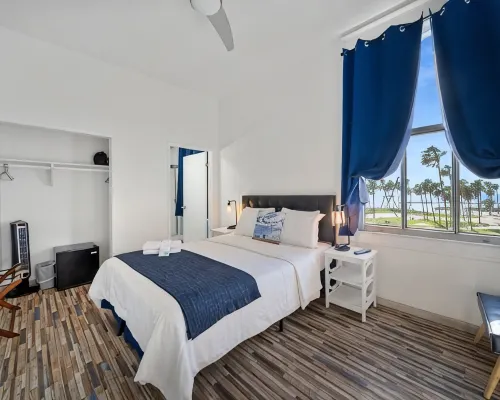 Samesun Venice Beach Hotels in Venice