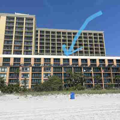 Oceanfront King Suite - Fabulous Views - King Bed - Indoor and Outdoor pools Hotel Exterior