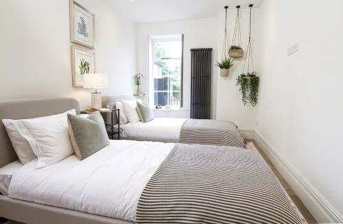 Beautiful, stylish ground floor Georgian apartment