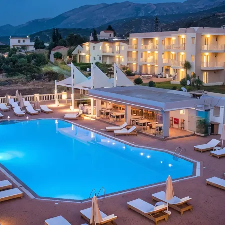 Notos Heights Hotel & Suites