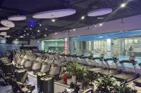 Chongqing Summit · Cloud River View 69th Sky  B&B(Jiefangbei Area/Hong Ya Cave) - Gym