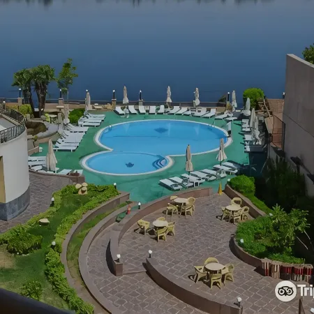 Lotus Luxor Hotel