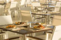 Grand Blue Beach Hotel - Breakfast
