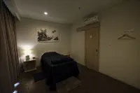 Hotel Ayola Lippo Cikarang - spa