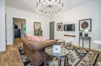 Wildwood Cottage/3 blocks from downtown Nac/King Bed/WiFi/Covered Parking - 3-Star