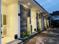 Robiu Bed & Breakfast - parking