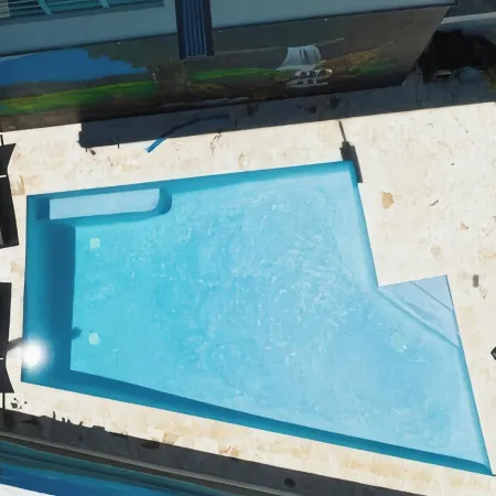 Chris Guest House, 2nd Floor with Shared Pool