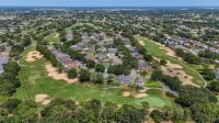 Private Pool Villa Near Major Theme Parks – Quiet Gated Golf Community - Villas