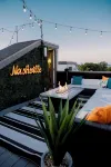 Rooftop Home with Skyline Downtown Views - อ่างจากุชชี่