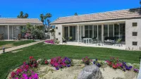 GATED, Spacious 2-bedroom condo in Indian Wells close to restaurants and more. - Homestays