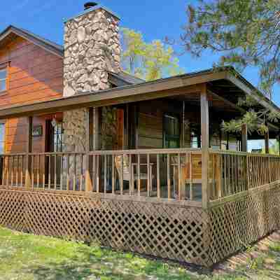 Pet friendly/Hot tub/High speed internet/Location! Hotel Exterior