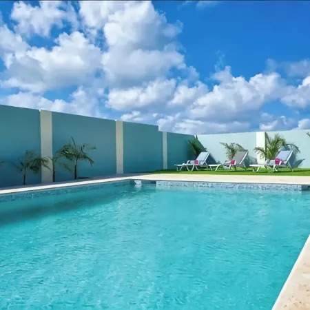 Large Spacious pool/patio with open concept near all amenities and best beaches.