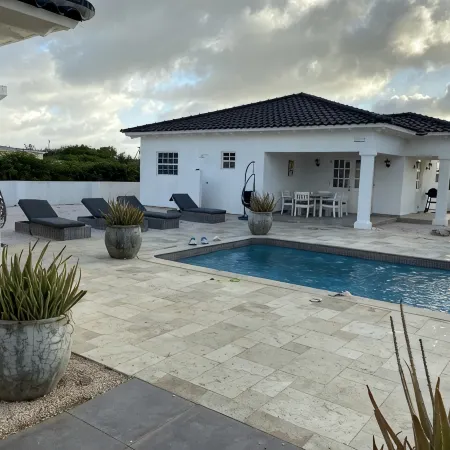 Villa Sol, Luxury Fully Equipped Villa with Wifi, a Short Distance from the Sea