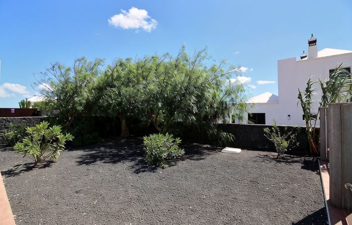 Luxury villa with private heated pool, WIFI, views of the sea and volcanoes