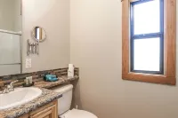 Barnwell Mountain Cabins #1: Cabin/tiny home w/loft in Gilmer across from BMRA