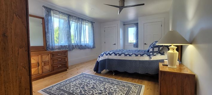 Spacious, Newly Refurbished Cozy  Farmhouse  on 100 acres Hotele w: Grey County