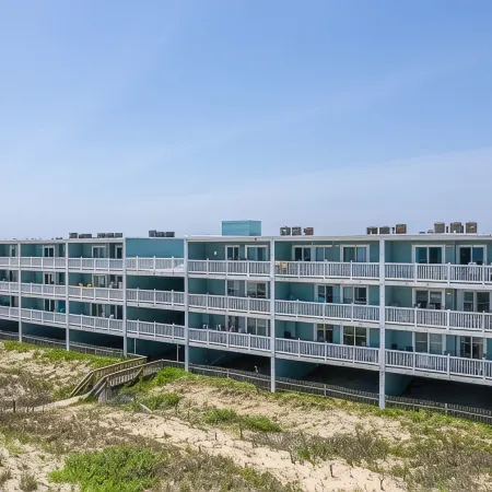 Oceanfront Retreat, Stunning Views, Pup Friendly & Pools