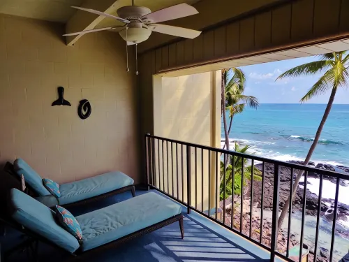 Direct Oceanfront Condo!  Sea Turtles & Beautiful Sunsets from the Lanai - 3-Star