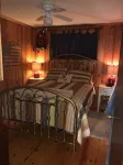 Quaint two bedroom cabin just a few steps away from and on Mountain Rest Lake.