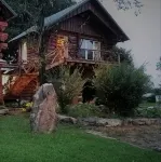 Handmade Arkansas Red Tree Treehouse