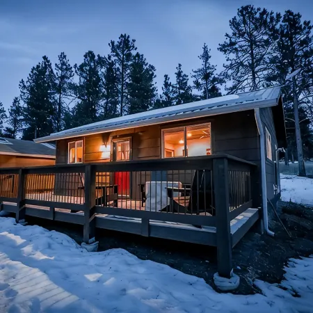 Dog-friendly Cabin - The Fossil Lodge