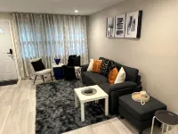 Newly Renovated Luxury 2-BD 2-BA house, AC, WiFi. Mins to NYC, EWR, Newark Distr - con encanto