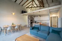 Bright and exclusive apartment in the heart of Città Alta renovated to new - Condos
