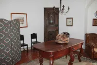 Integrated apartment numa casa do séc. XVI no Historic center of Estremoz.