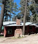 Grizzly’s Getaway in the Mountains! 45 minutes to white sands.,  Dogs Welcome