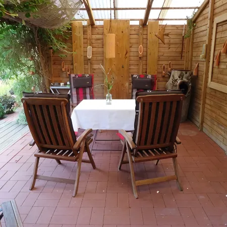 You will find relaxation and a peaceful idyll here in the Apartment-Feldsteingarten