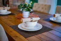 Pretty in the Pines - Best Location Luxurious Couples Cabin - Broken Bow, OK