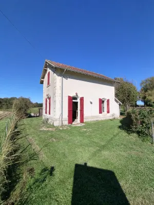 Former gatehouse, spa, billiards room near Beauval Zoo, Loire château. - บังกะโล